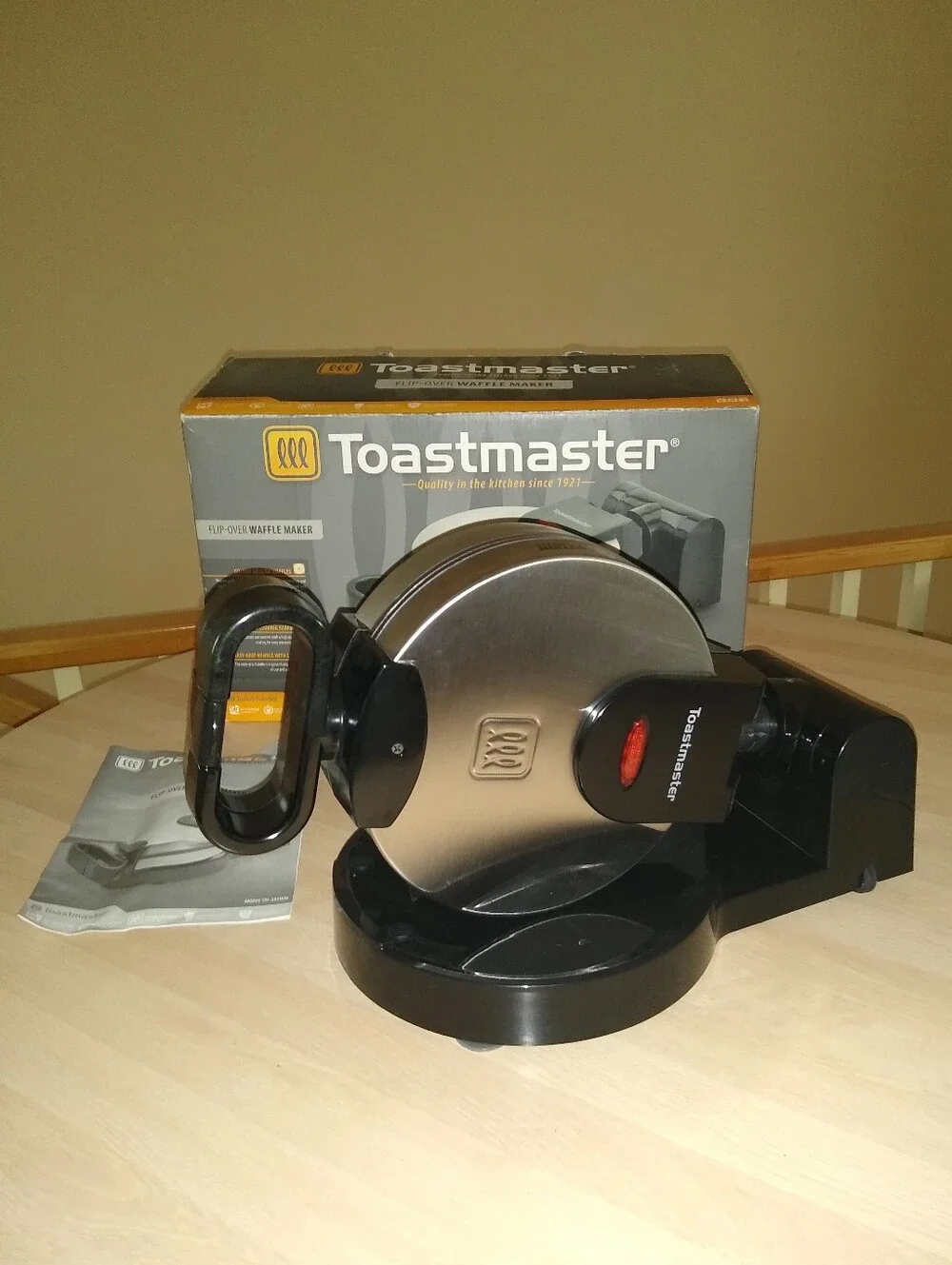 TOASTMASTER FLIP-OVER WAFFLE MAKER